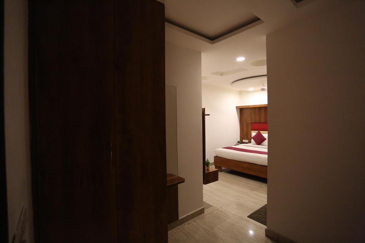 Hotel Sm Suits Near Delhi Airport-Unit By Grand Urban Luxury Neu-Delhi Exterior foto