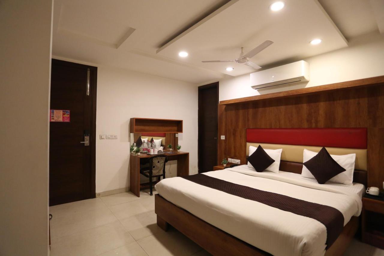 Hotel Sm Suits Near Delhi Airport-Unit By Grand Urban Luxury Neu-Delhi Exterior foto