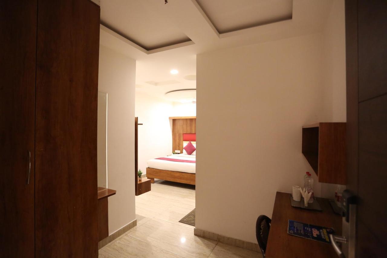 Hotel Sm Suits Near Delhi Airport-Unit By Grand Urban Luxury Neu-Delhi Exterior foto